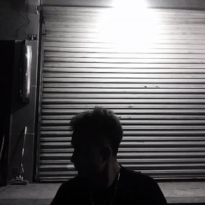 让所有人看着他操
